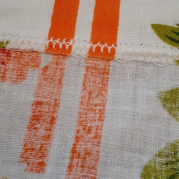 Flat Sheet Craft Cutter Fabric Mid Century Orange Fun Flowers 58" x 87" (flaw) - Picture 6 of 10